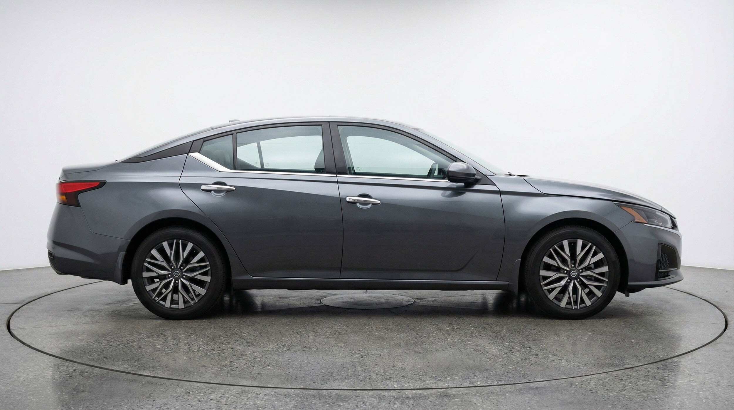 Thumbnail: 2025 Nissan Altima - 11