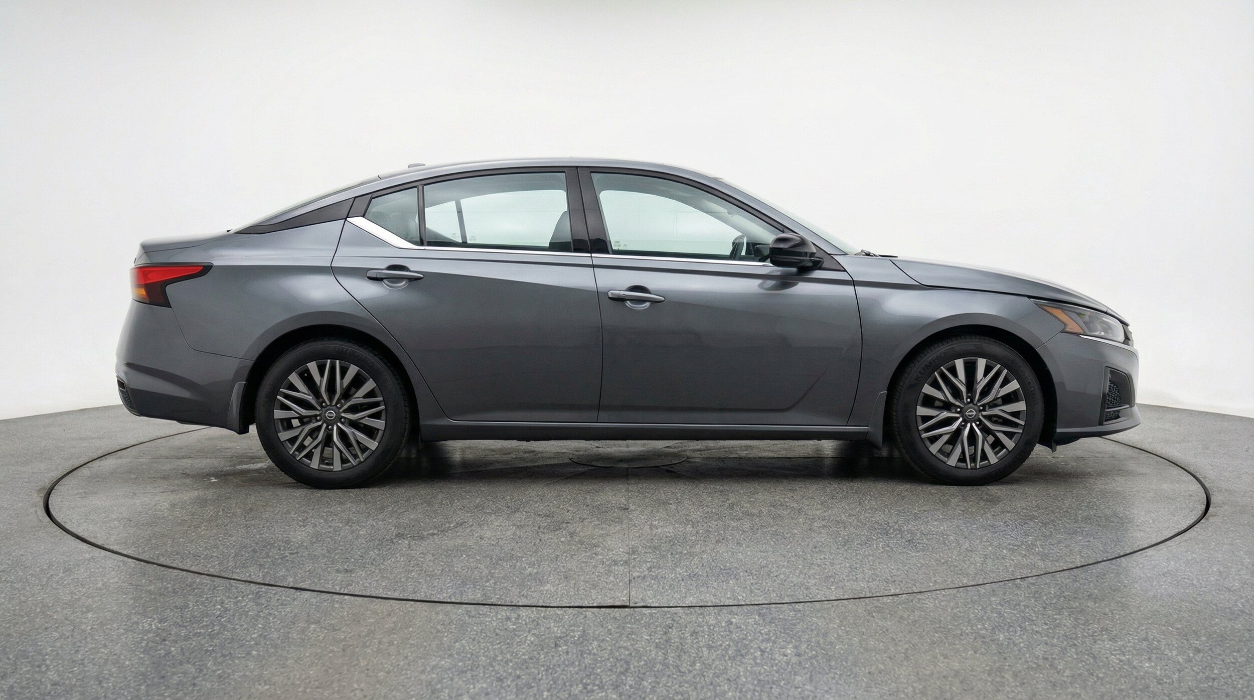 Thumbnail: 2025 Nissan Altima - 10