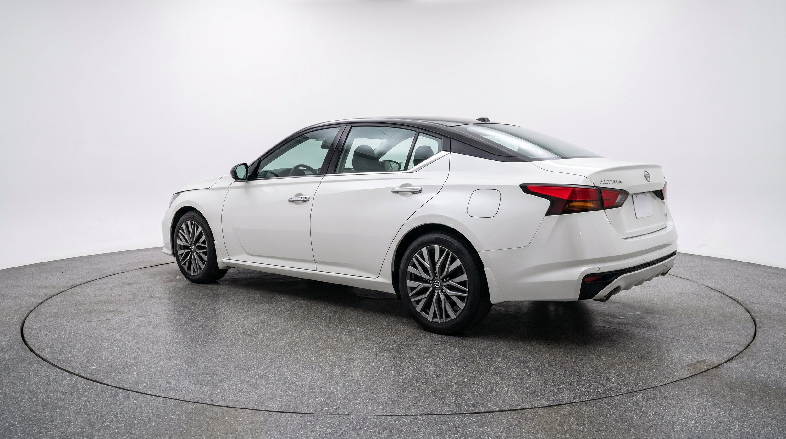 Thumbnail: 2025 Nissan Altima - 6