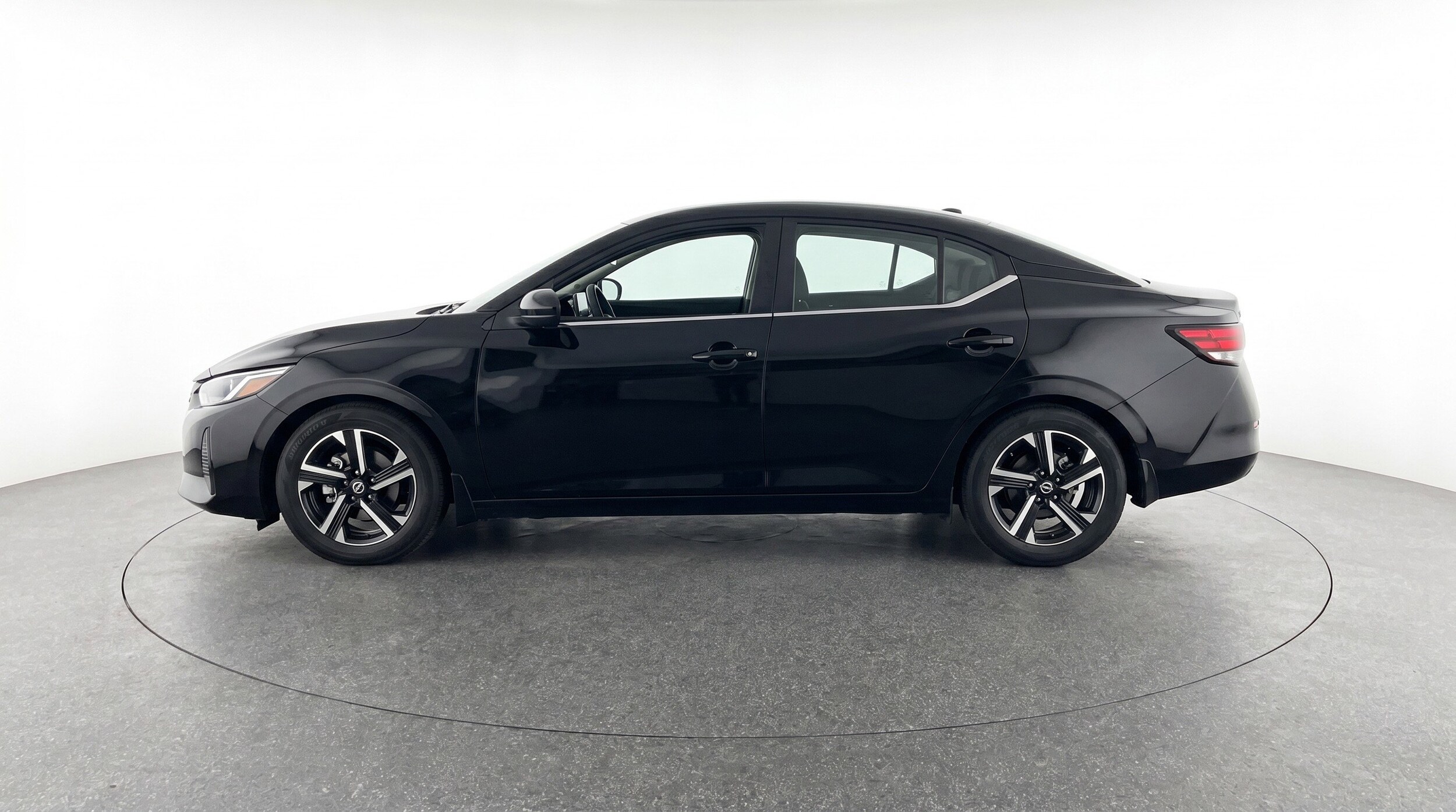 Thumbnail: 2025 Nissan Sentra - 5