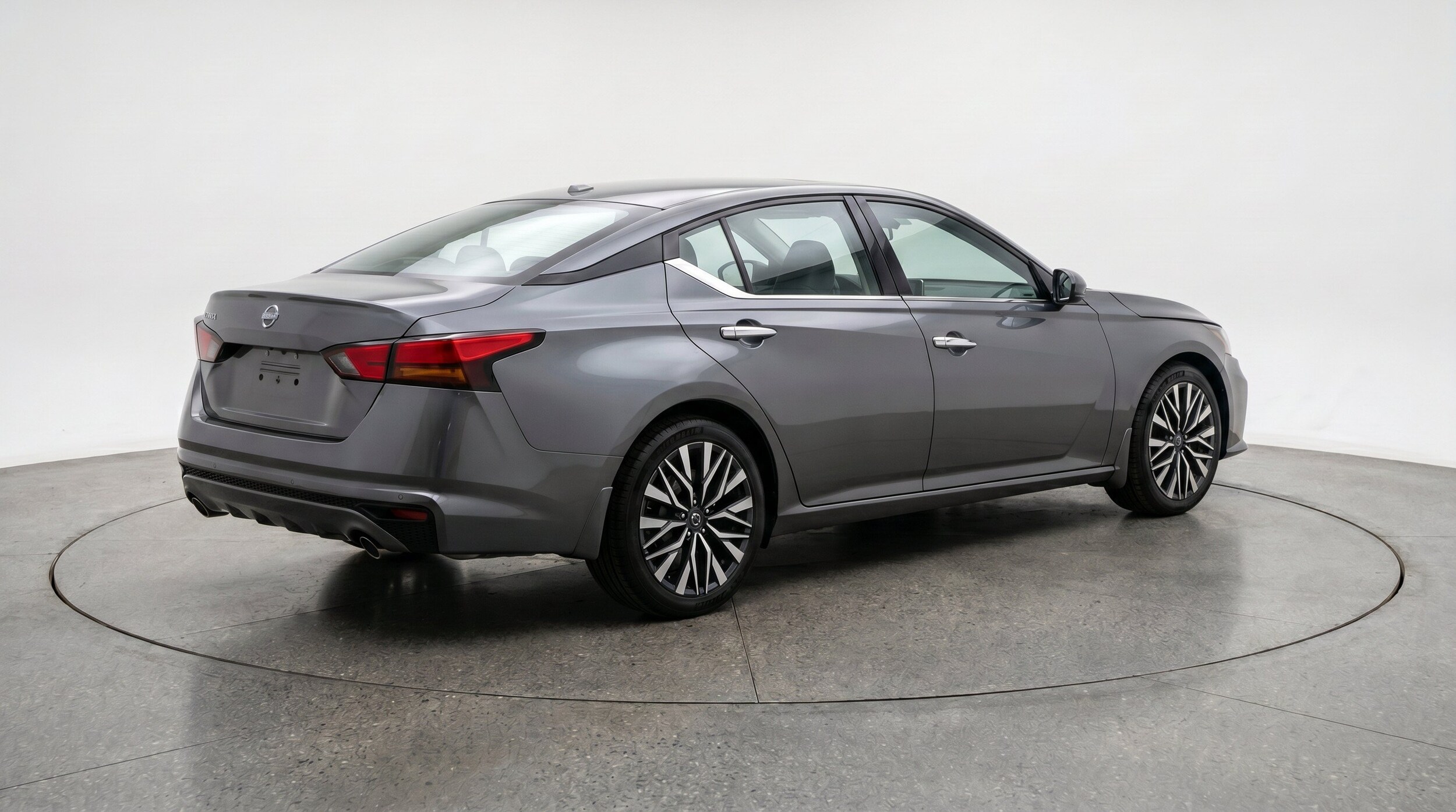 Thumbnail: 2025 Nissan Altima - 9