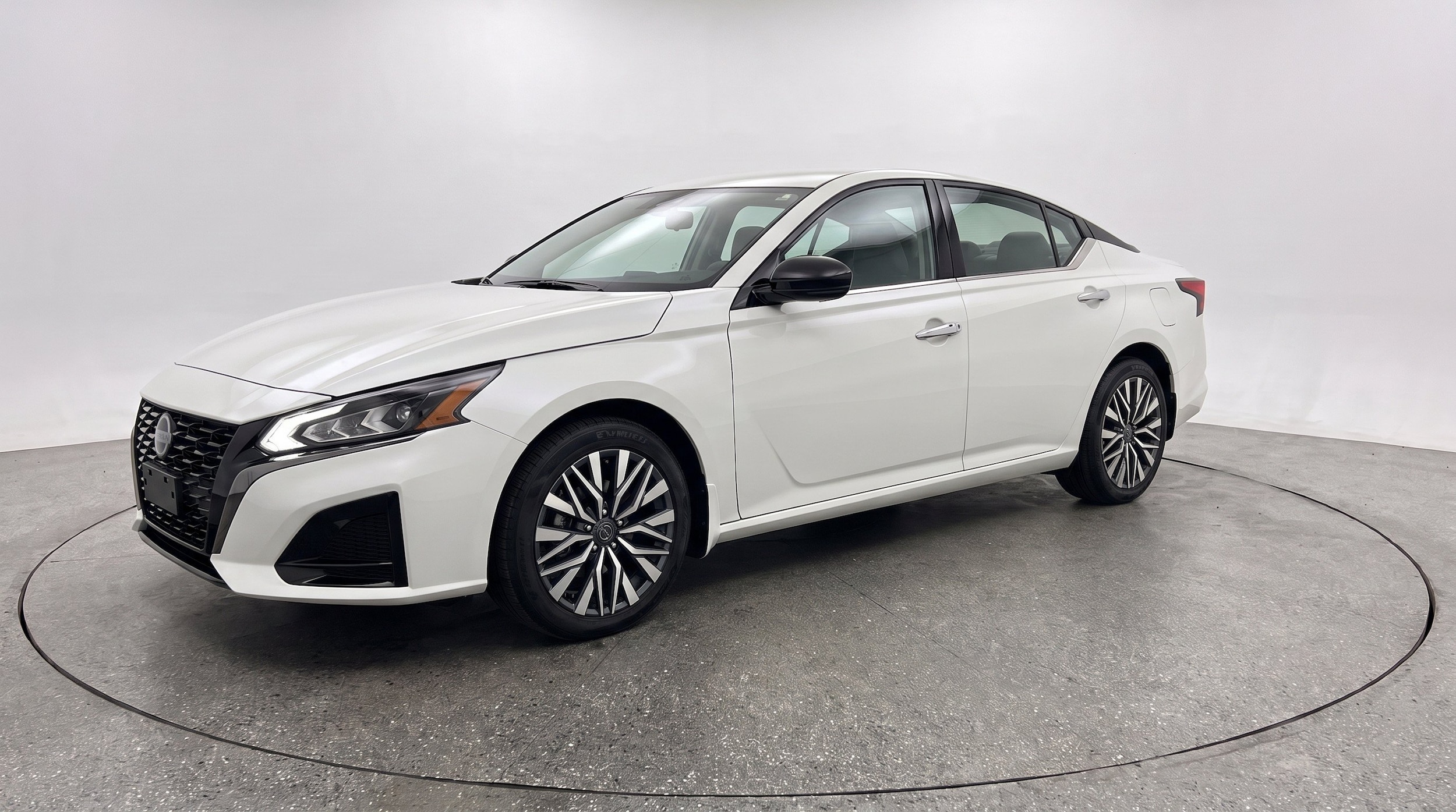 Thumbnail: 2025 Nissan Altima - 3