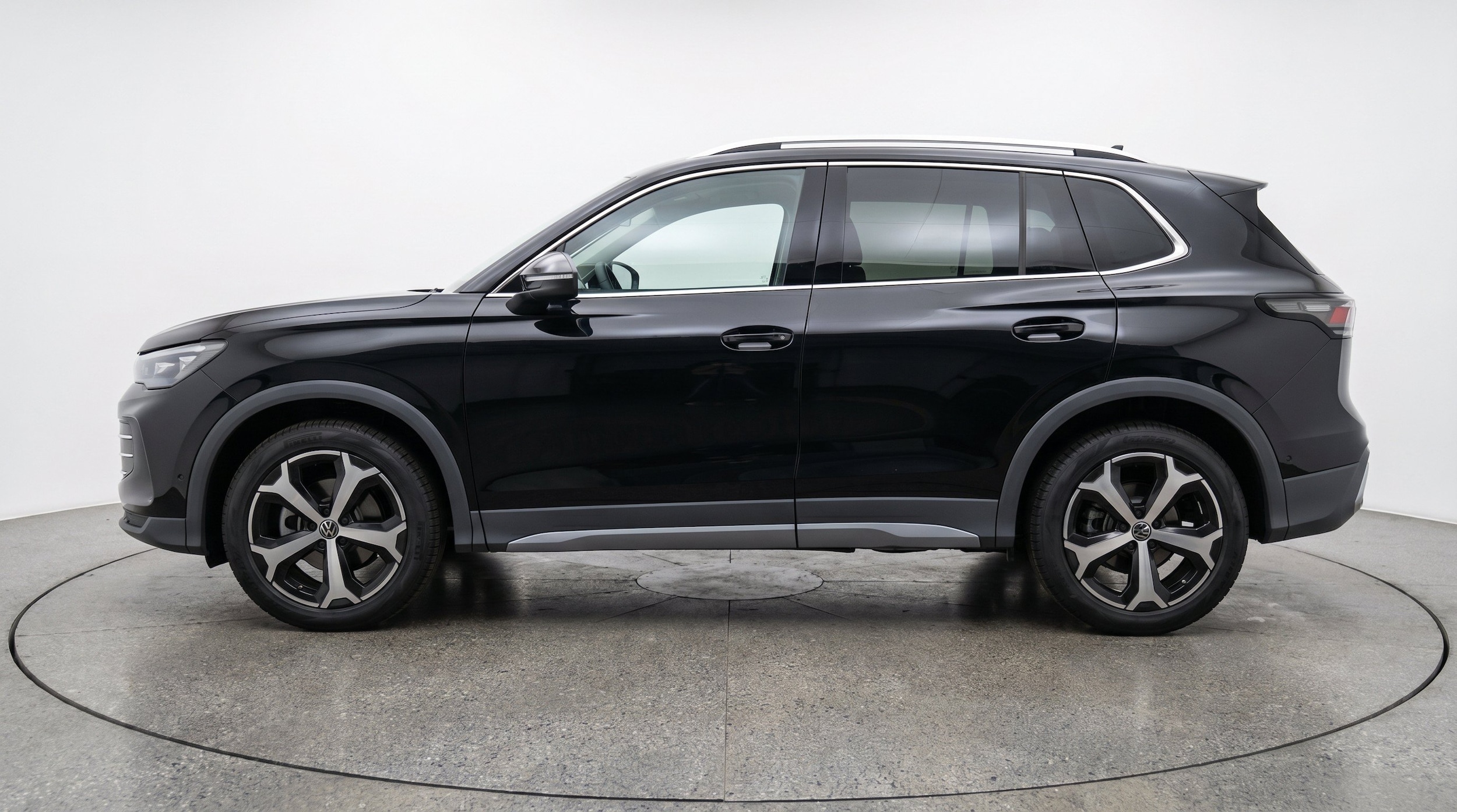 Thumbnail: 2026 Volkswagen Tiguan - 5