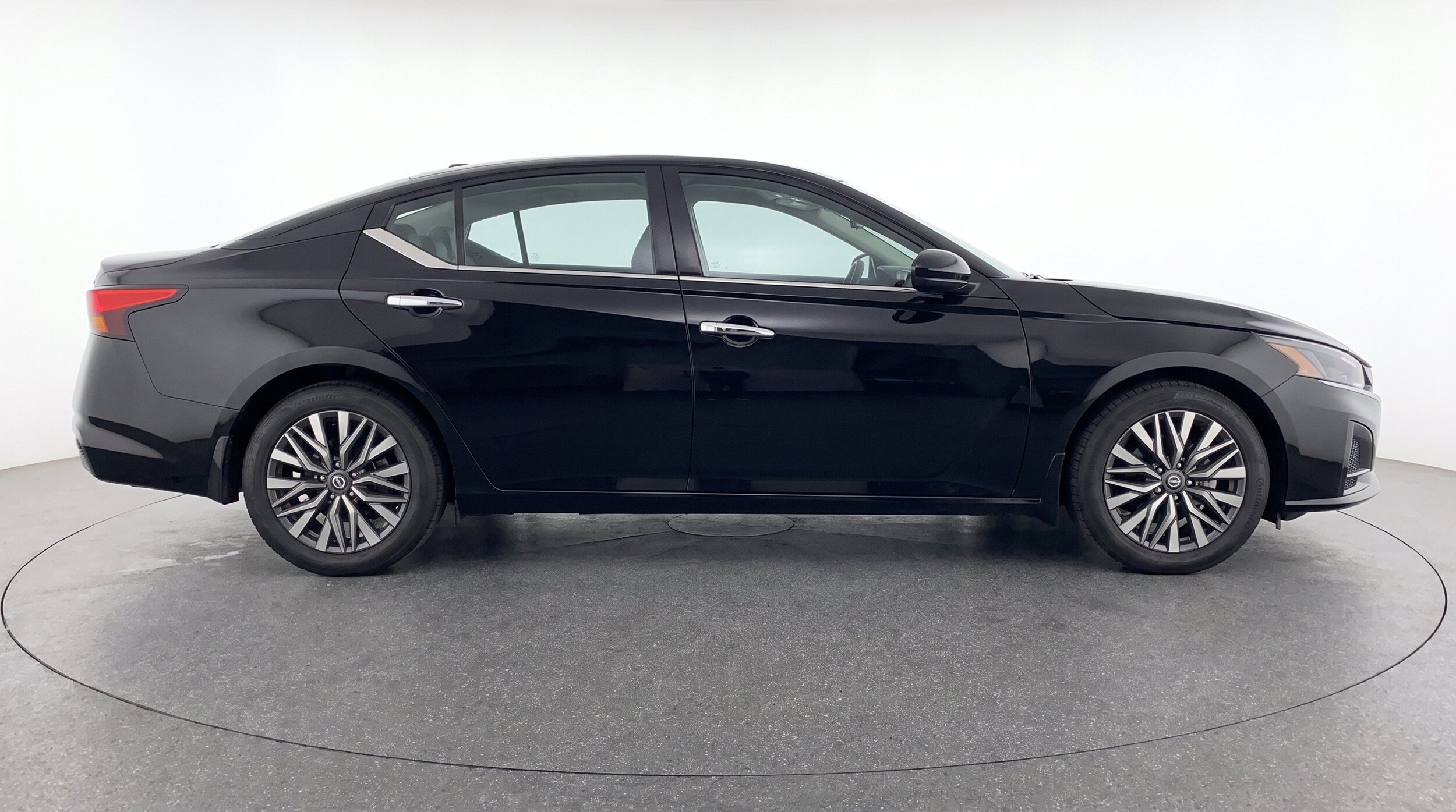 Thumbnail: 2025 Nissan Altima - 11