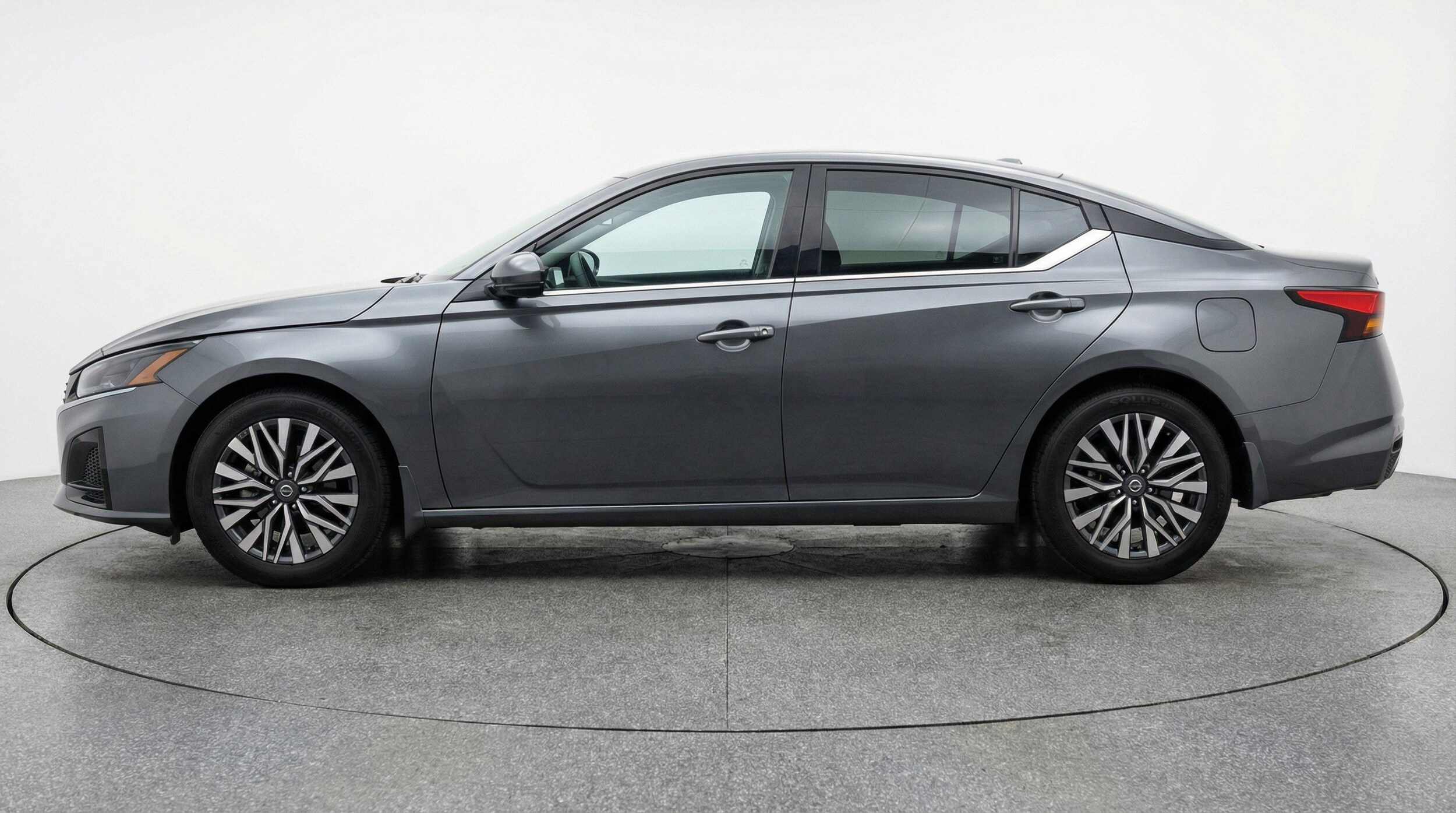 Thumbnail: 2025 Nissan Altima - 5