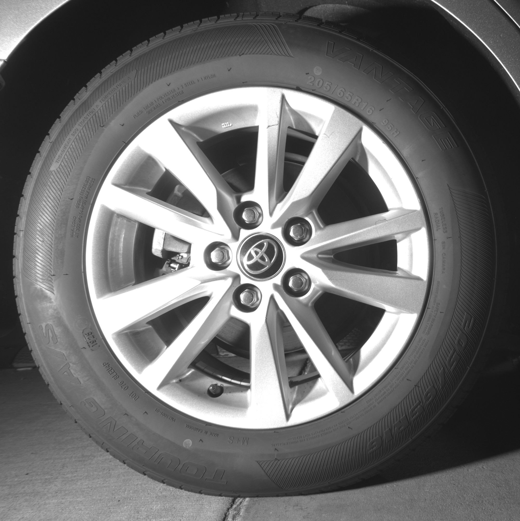 Thumbnail: 2025 Toyota Camry - 15