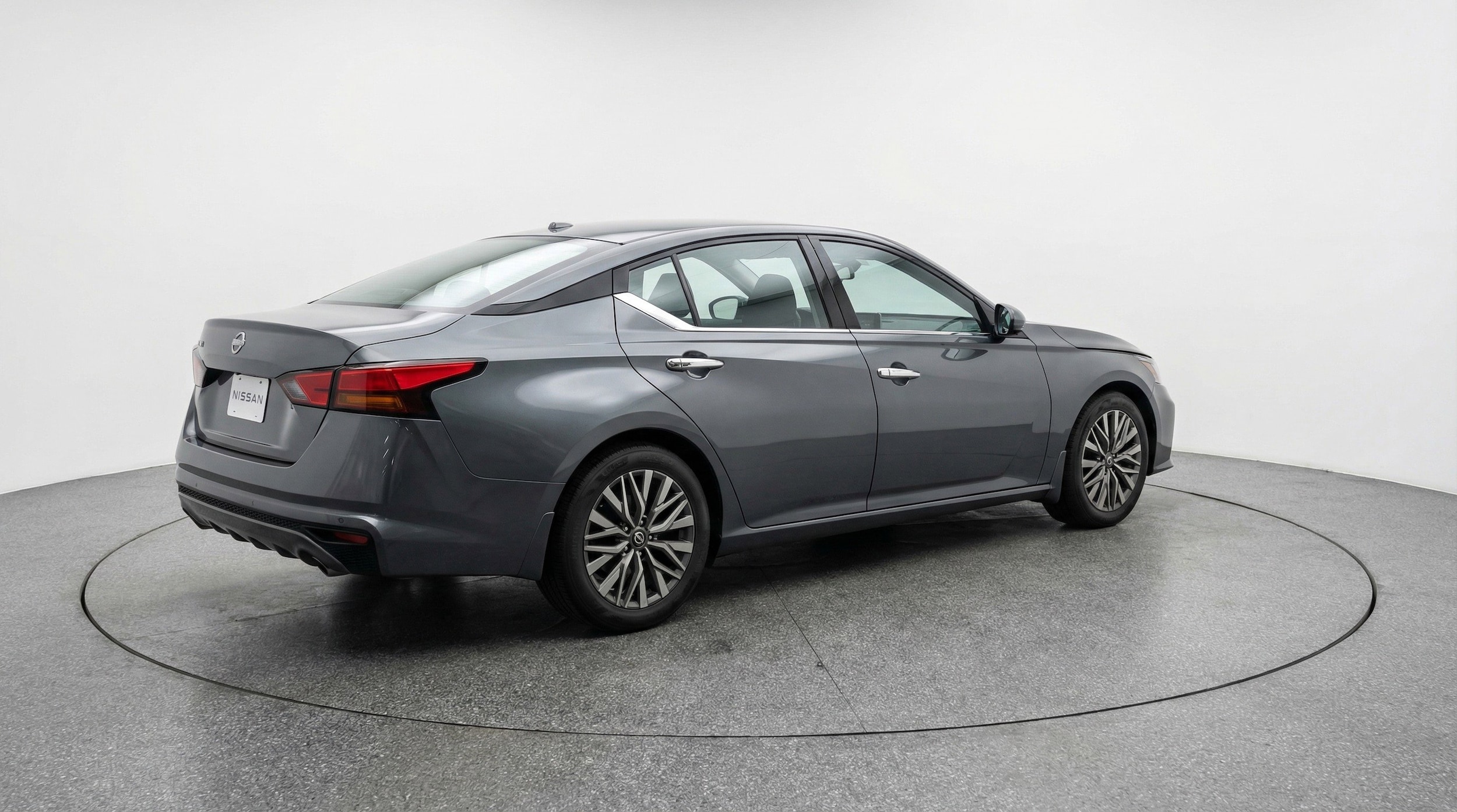 Thumbnail: 2025 Nissan Altima - 9