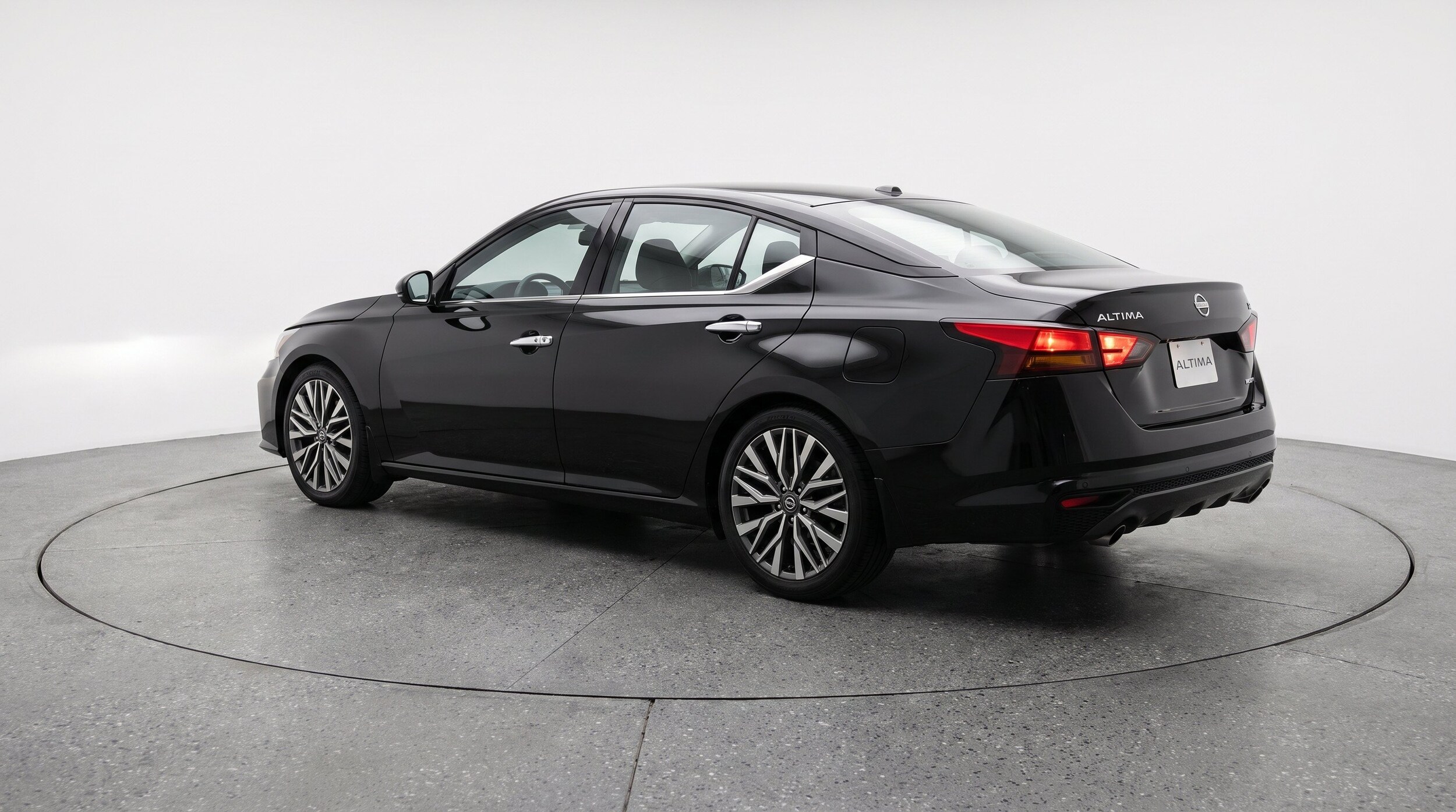 Thumbnail: 2025 Nissan Altima - 6