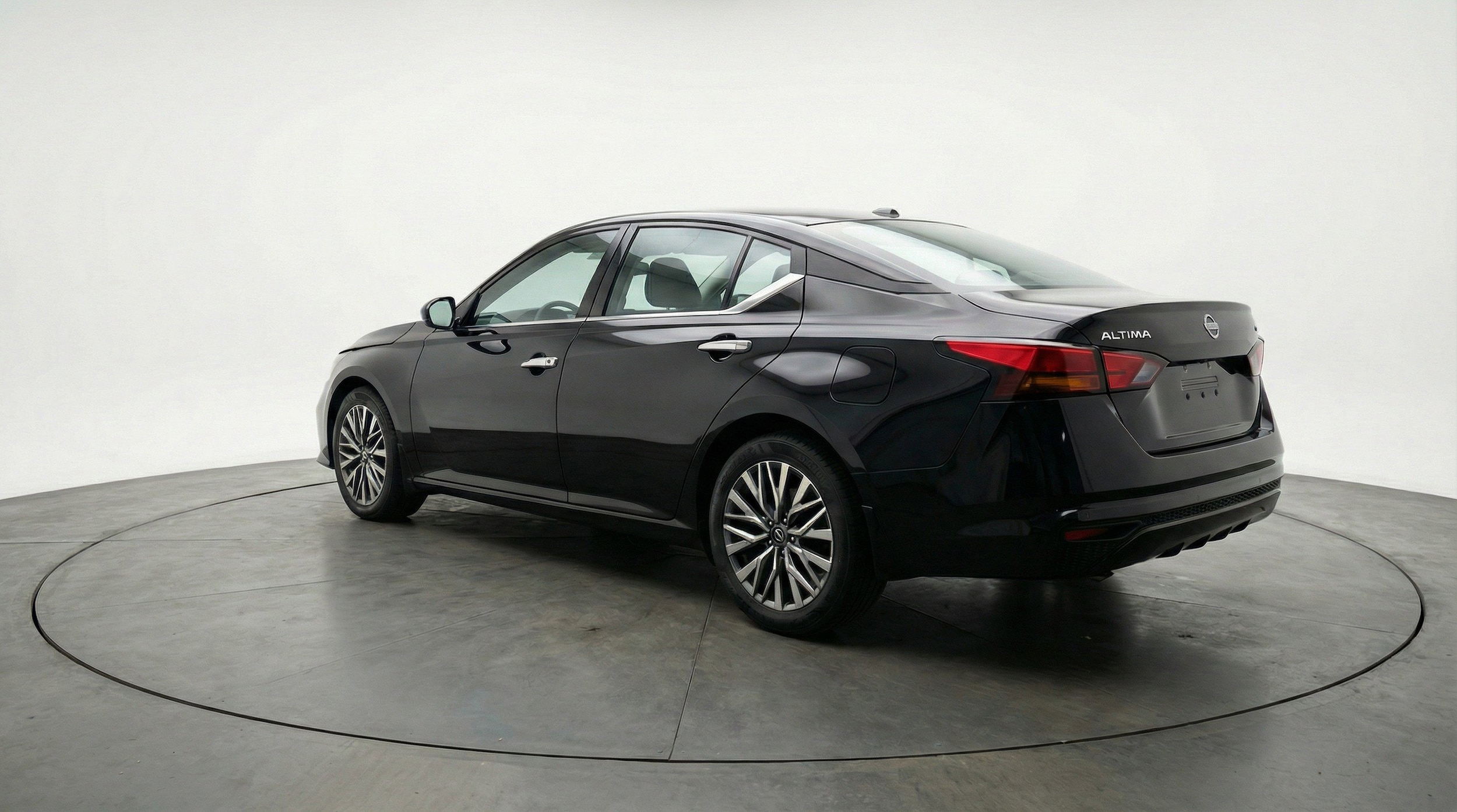 Thumbnail: 2025 Nissan Altima - 6