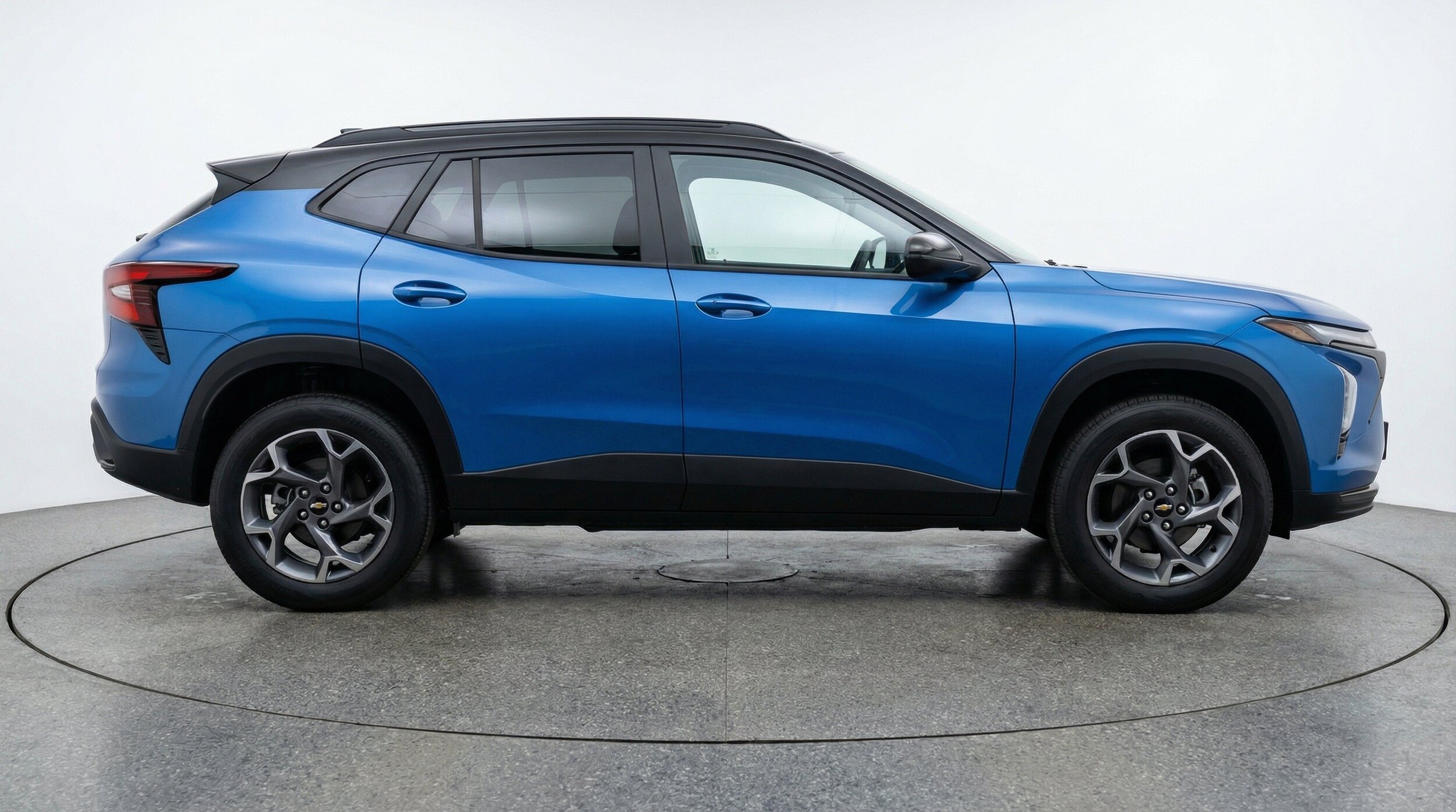 Thumbnail: 2025 Chevrolet Trax - 11