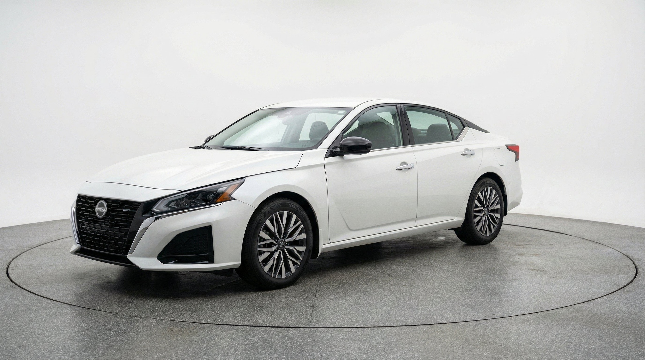 Thumbnail: 2025 Nissan Altima - 3
