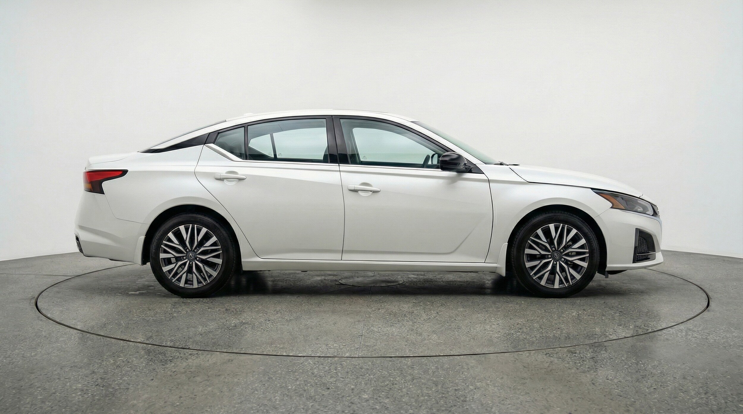 Thumbnail: 2025 Nissan Altima - 11