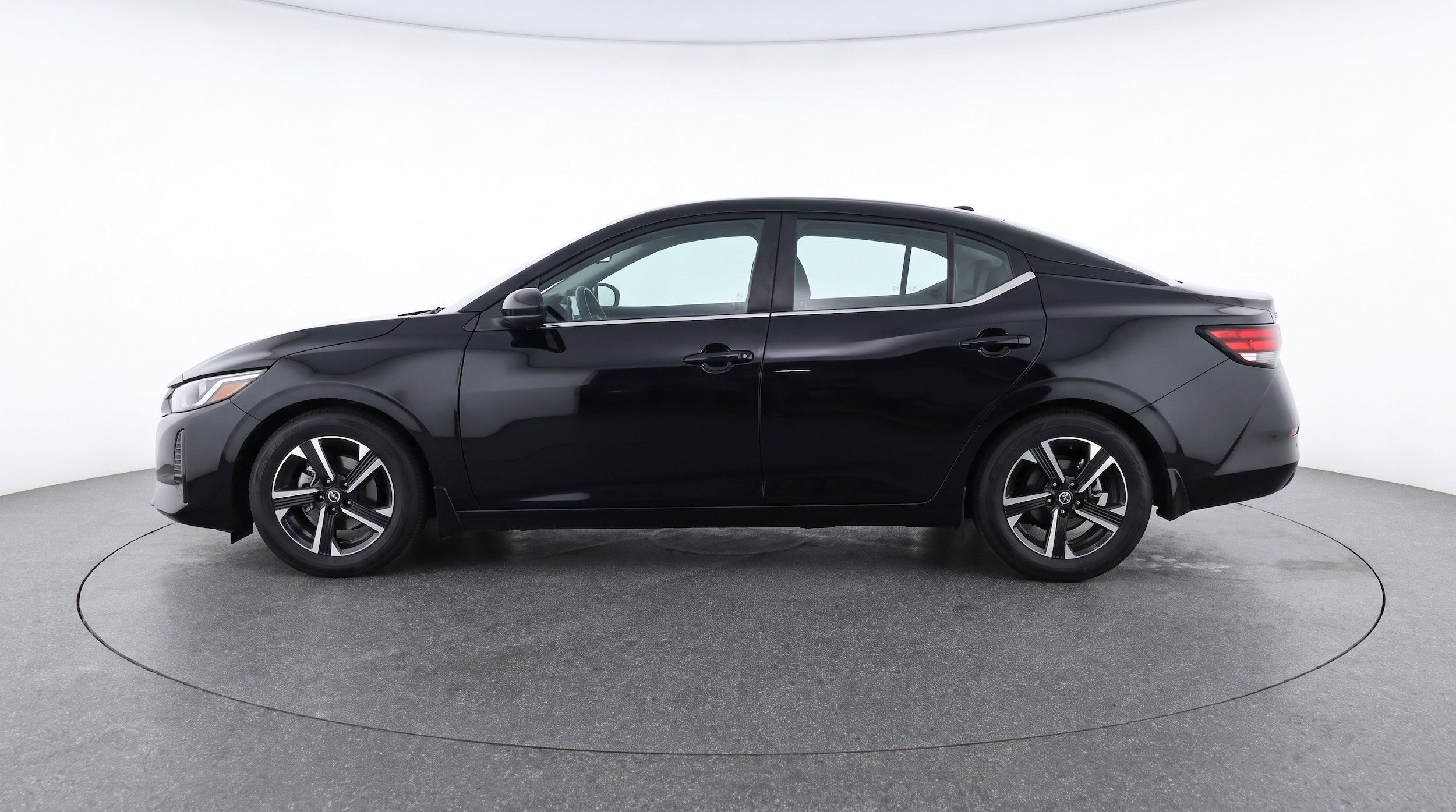 Thumbnail: 2025 Nissan Sentra - 5
