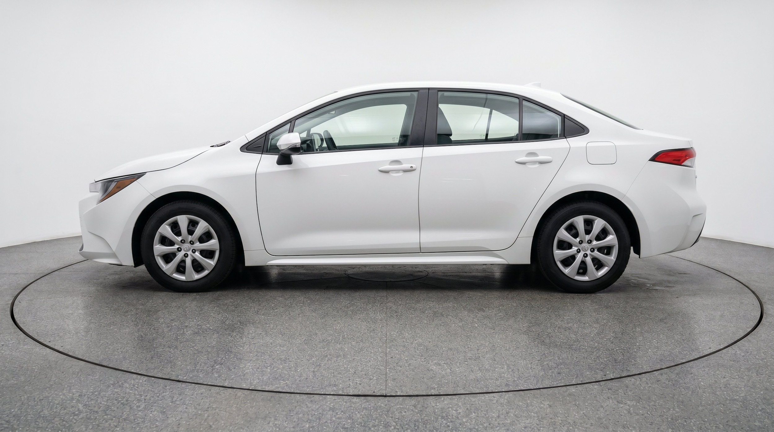 Thumbnail: 2025 Toyota Corolla - 5