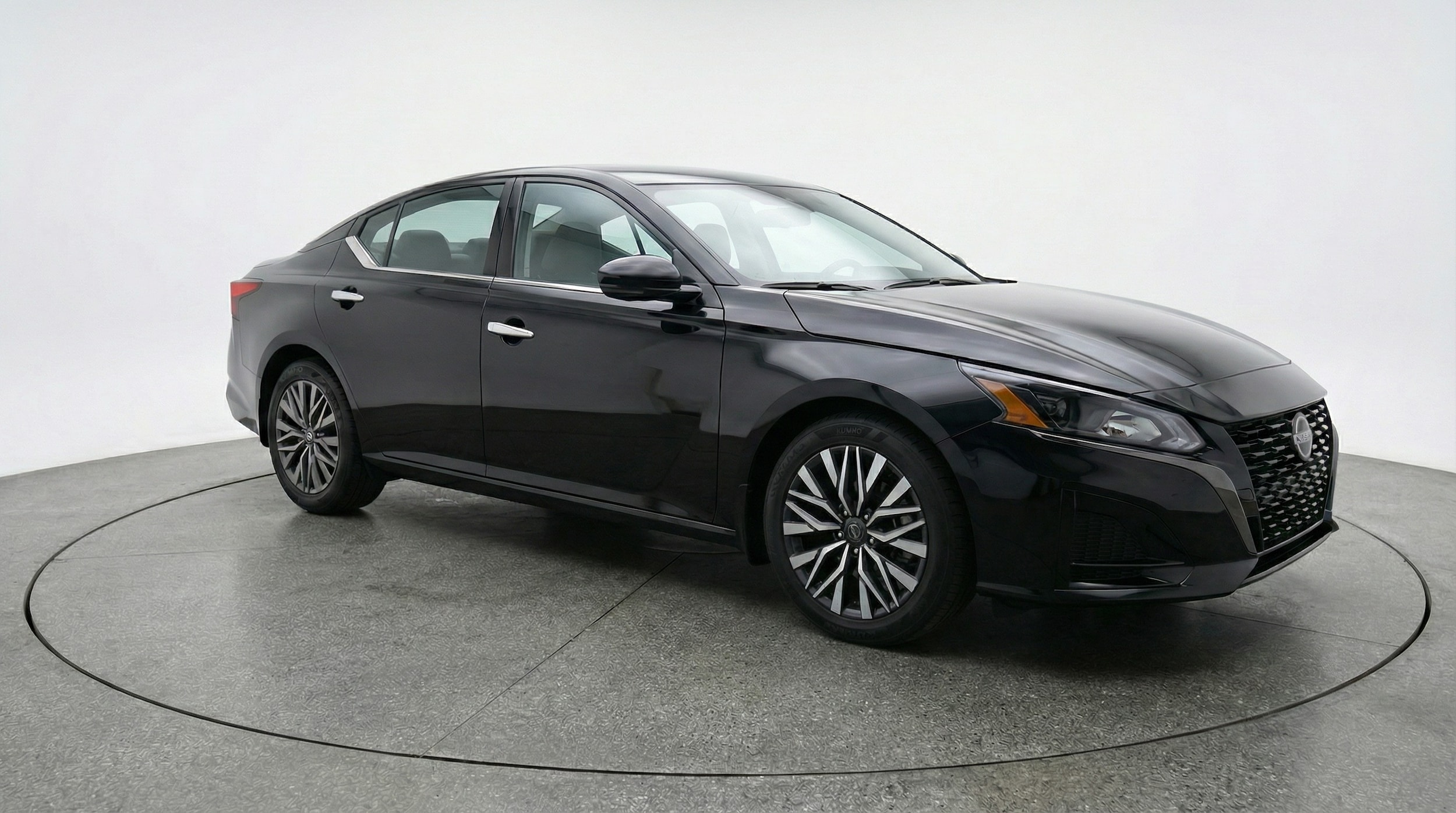 Thumbnail: 2025 Nissan Altima - 1