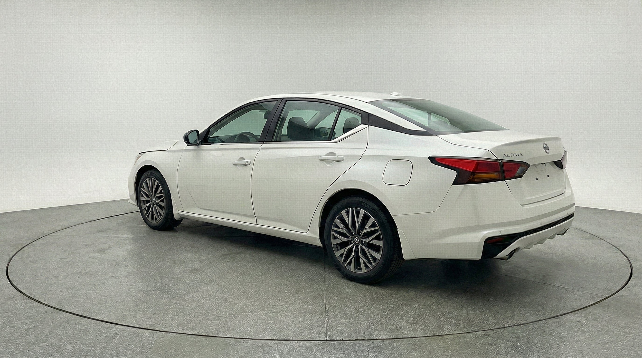 Thumbnail: 2025 Nissan Altima - 6