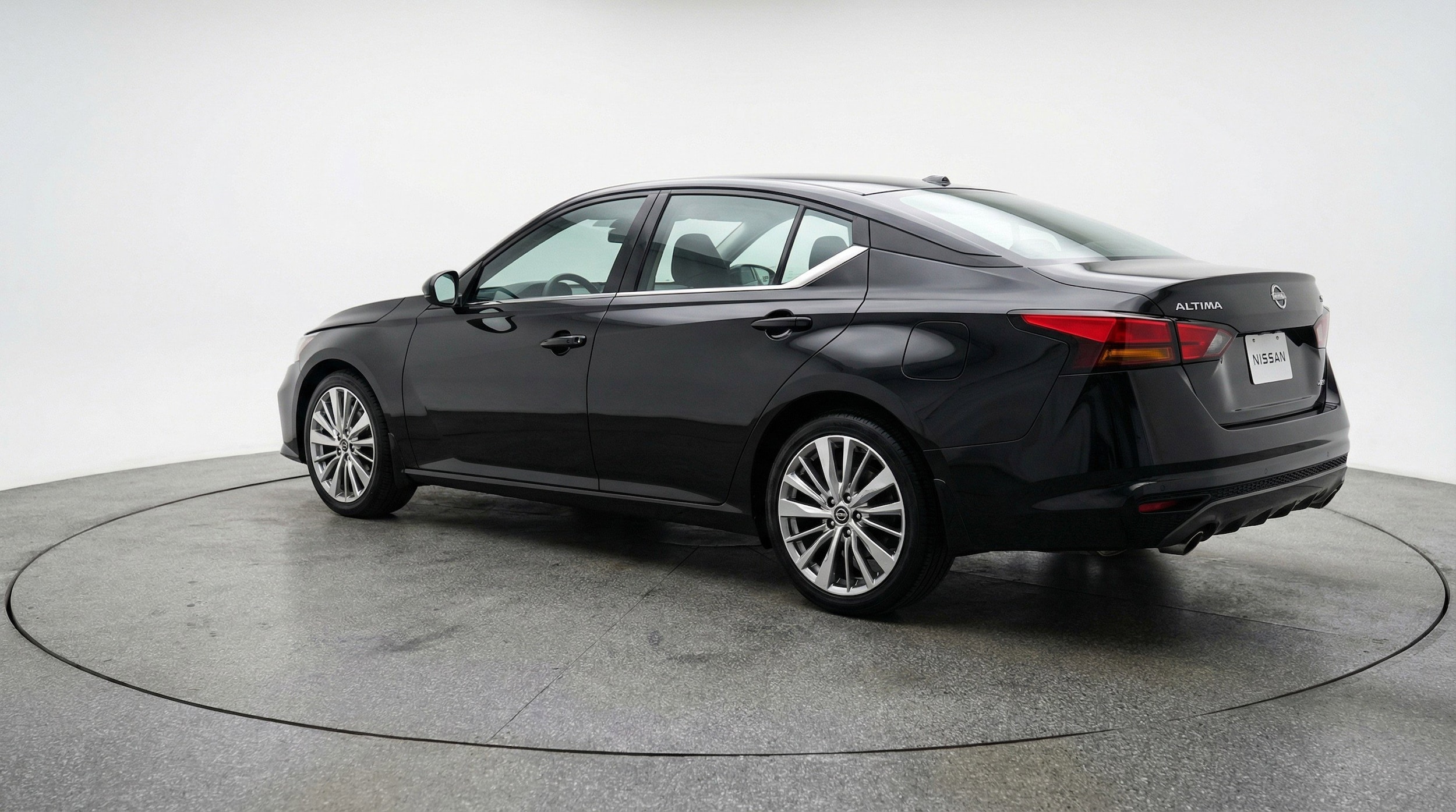 Thumbnail: 2025 Nissan Altima - 6