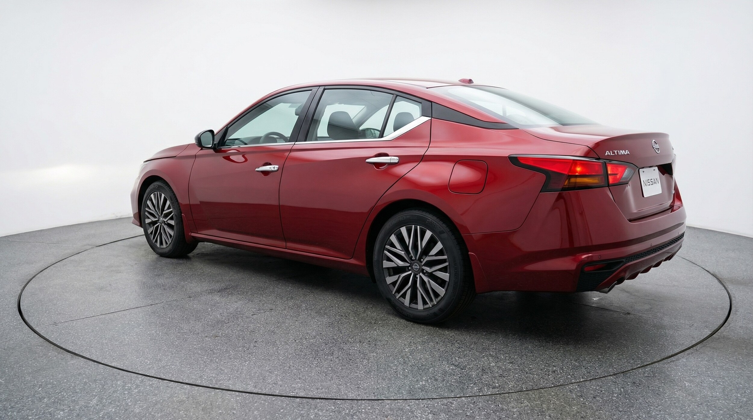 Thumbnail: 2025 Nissan Altima - 5