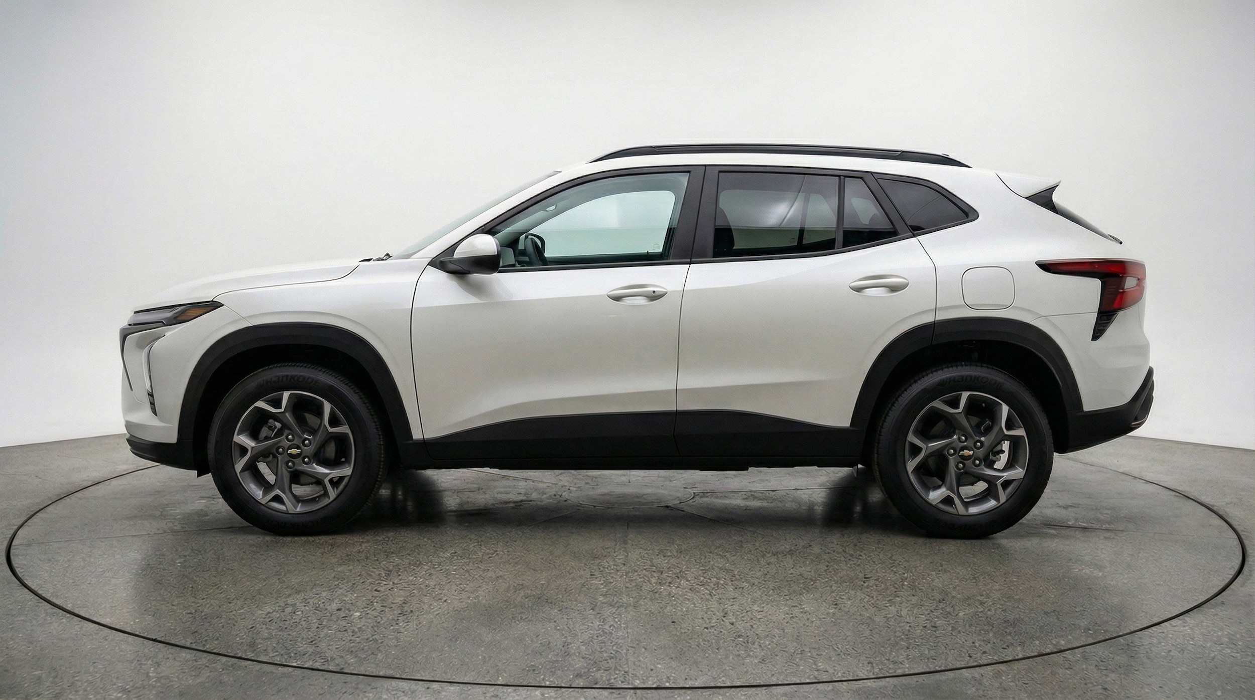 Thumbnail: 2025 Chevrolet Trax - 5