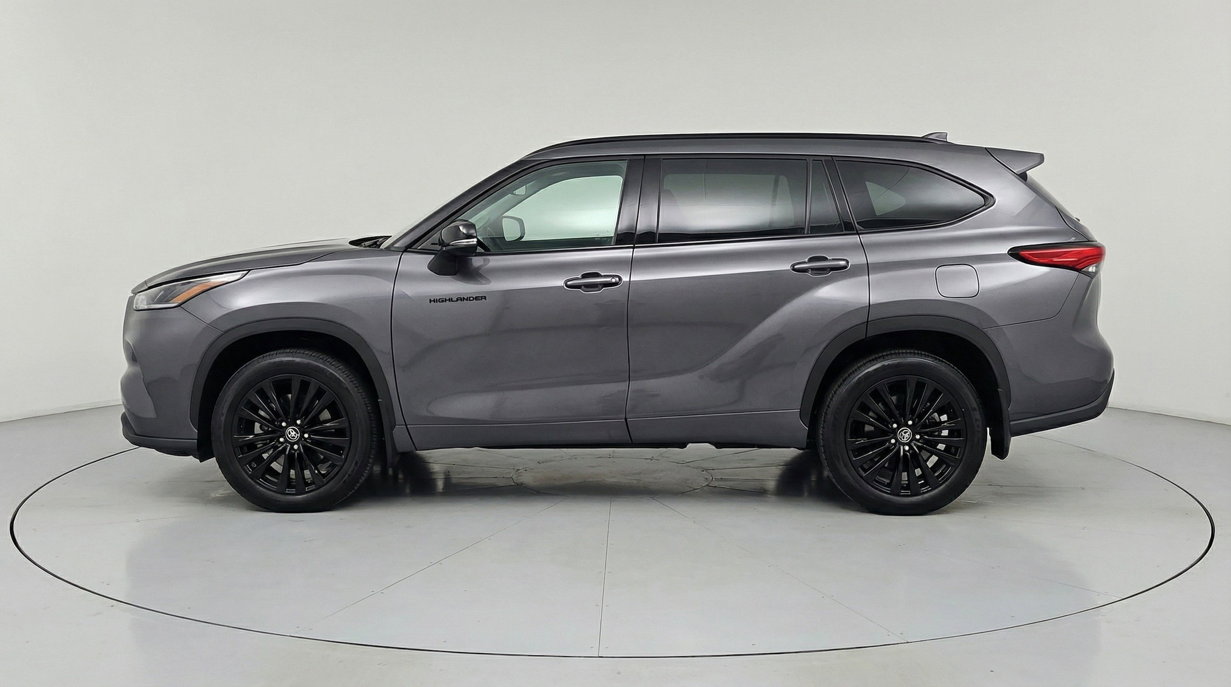 Thumbnail: 2025 Toyota Highlander - 5