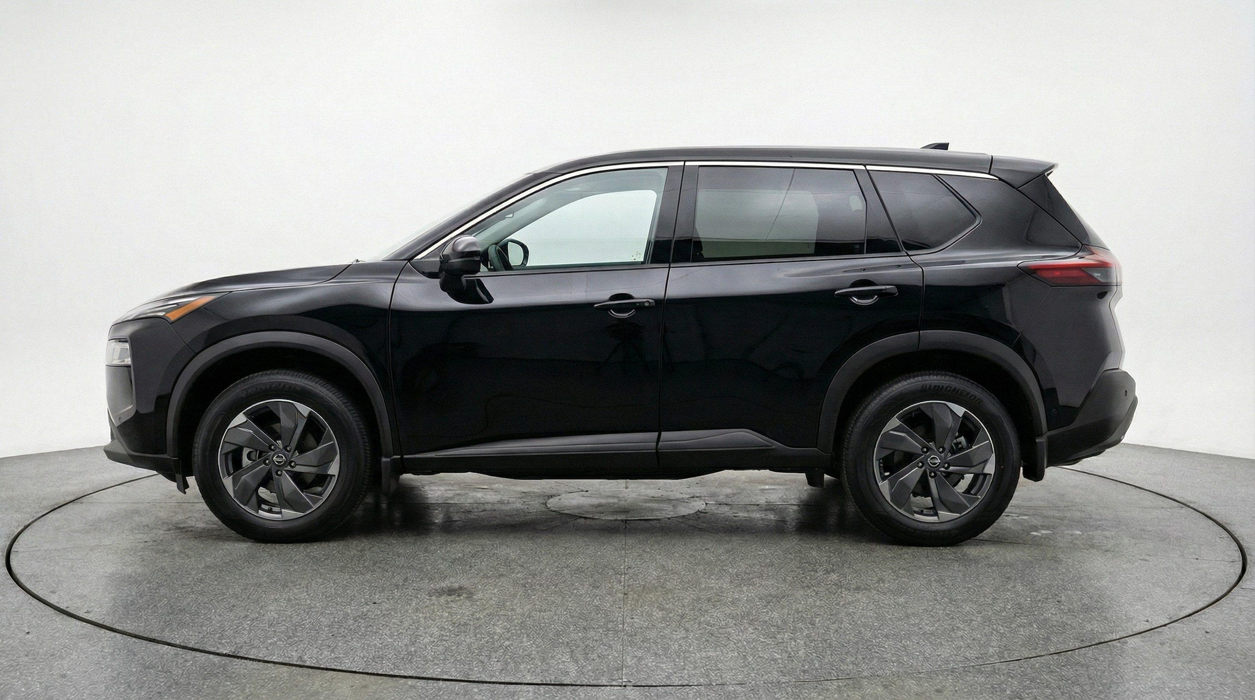 Thumbnail: 2025 Nissan Rogue - 4