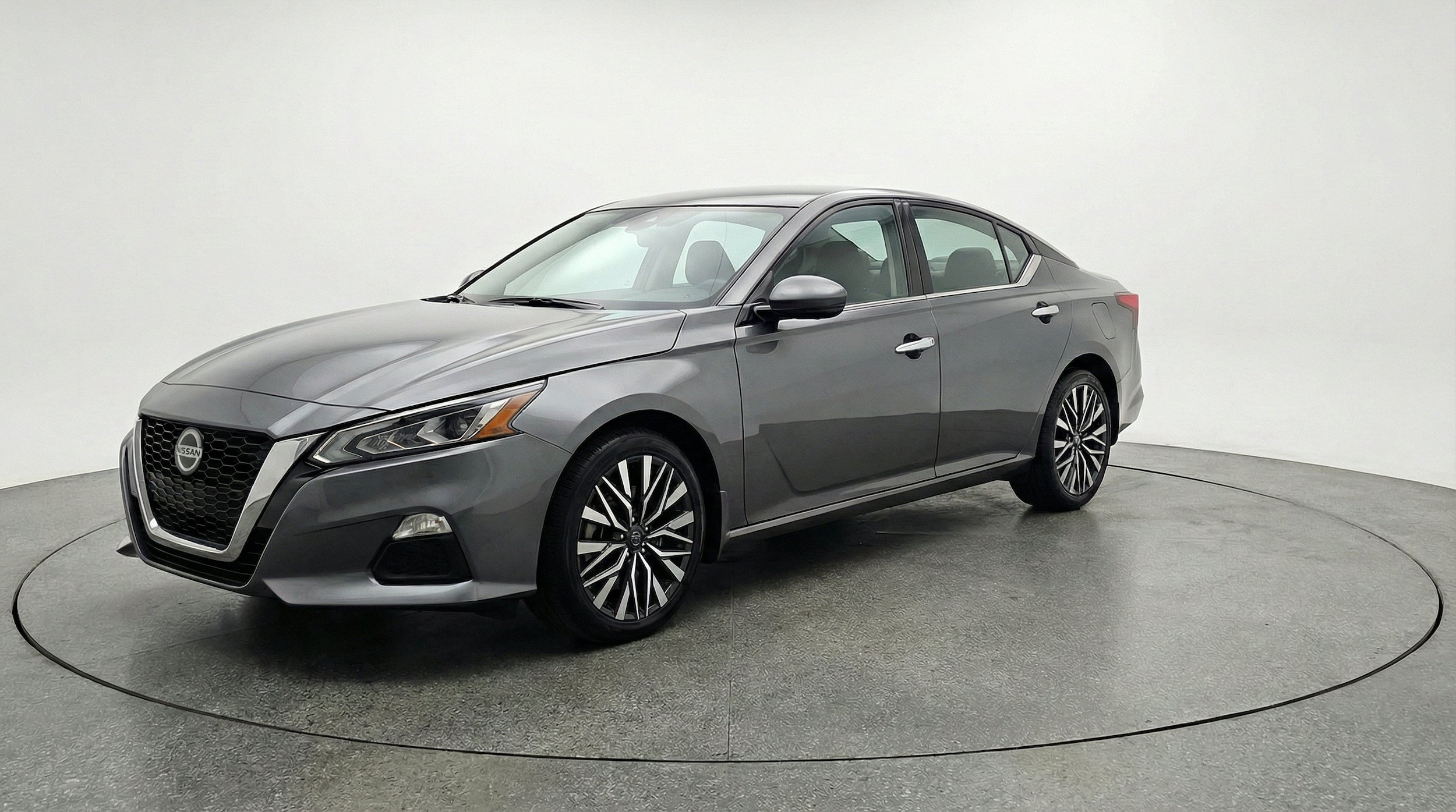 Thumbnail: 2025 Nissan Altima - 3