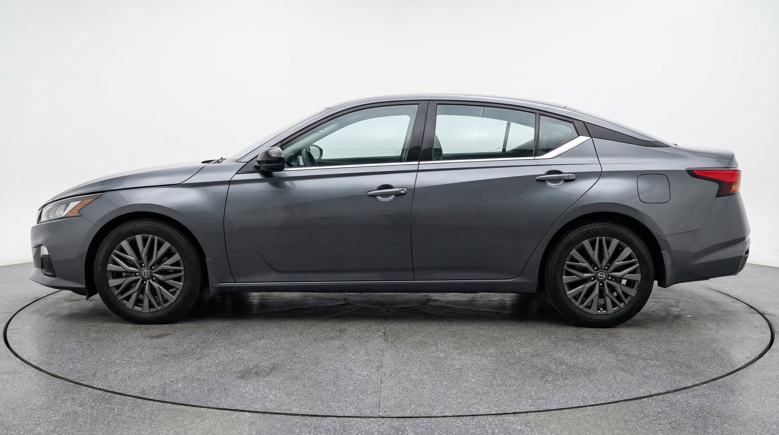 Thumbnail: 2025 Nissan Altima - 5