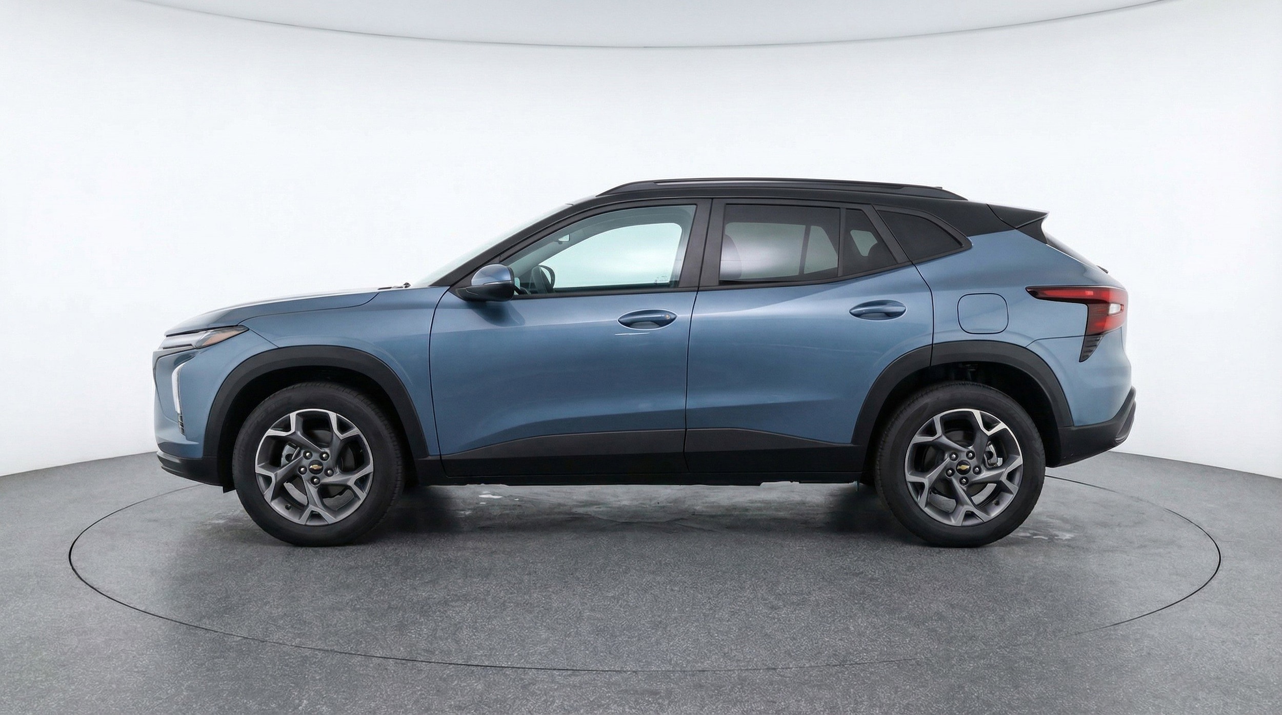 Thumbnail: 2025 Chevrolet Trax - 5