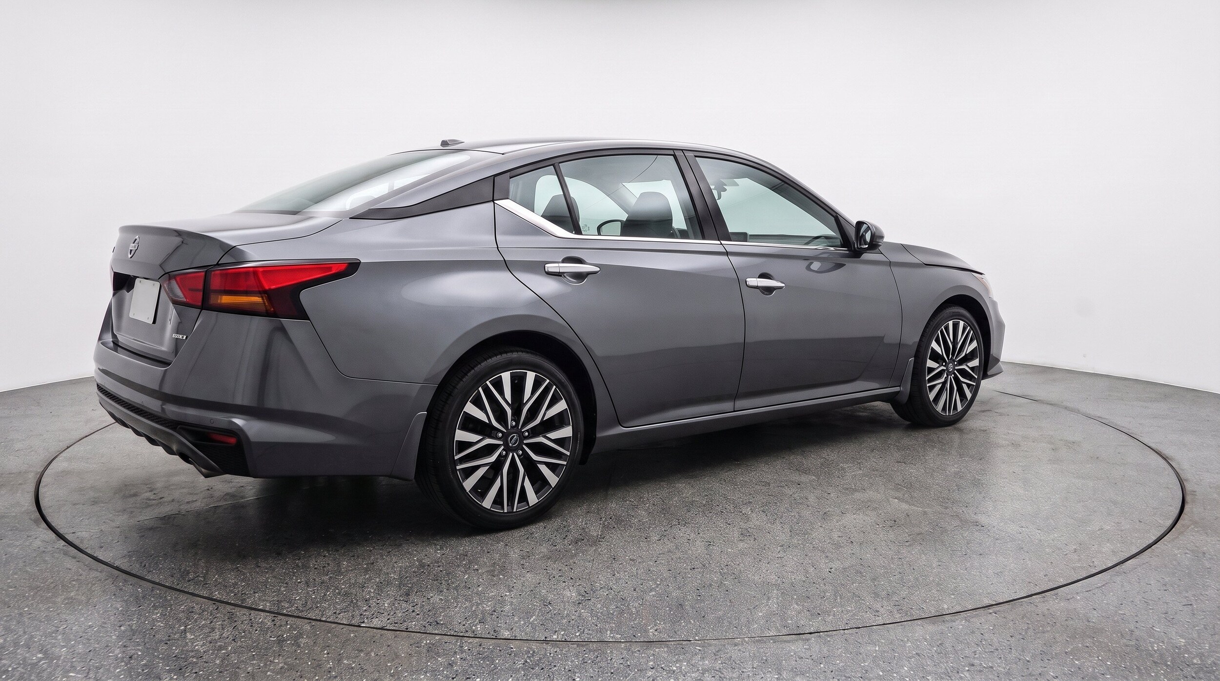 Thumbnail: 2025 Nissan Altima - 9
