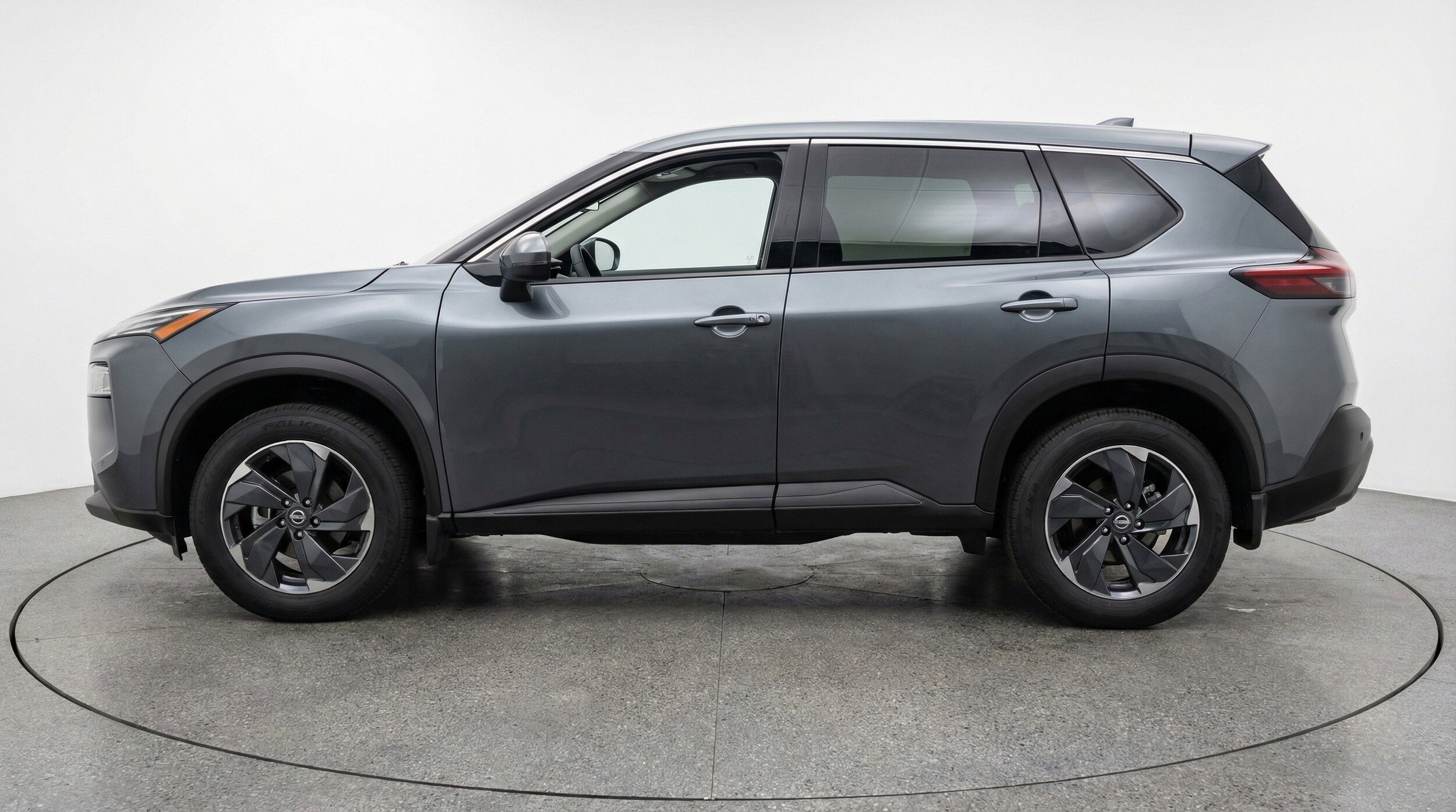 Thumbnail: 2025 Nissan Rogue - 5