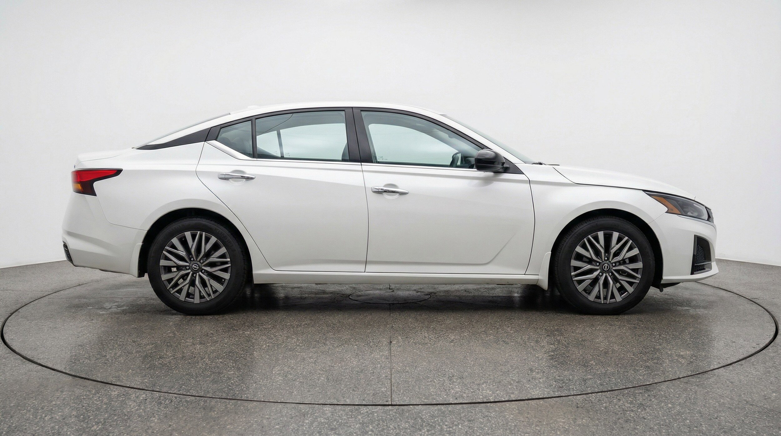 Thumbnail: 2025 Nissan Altima - 11