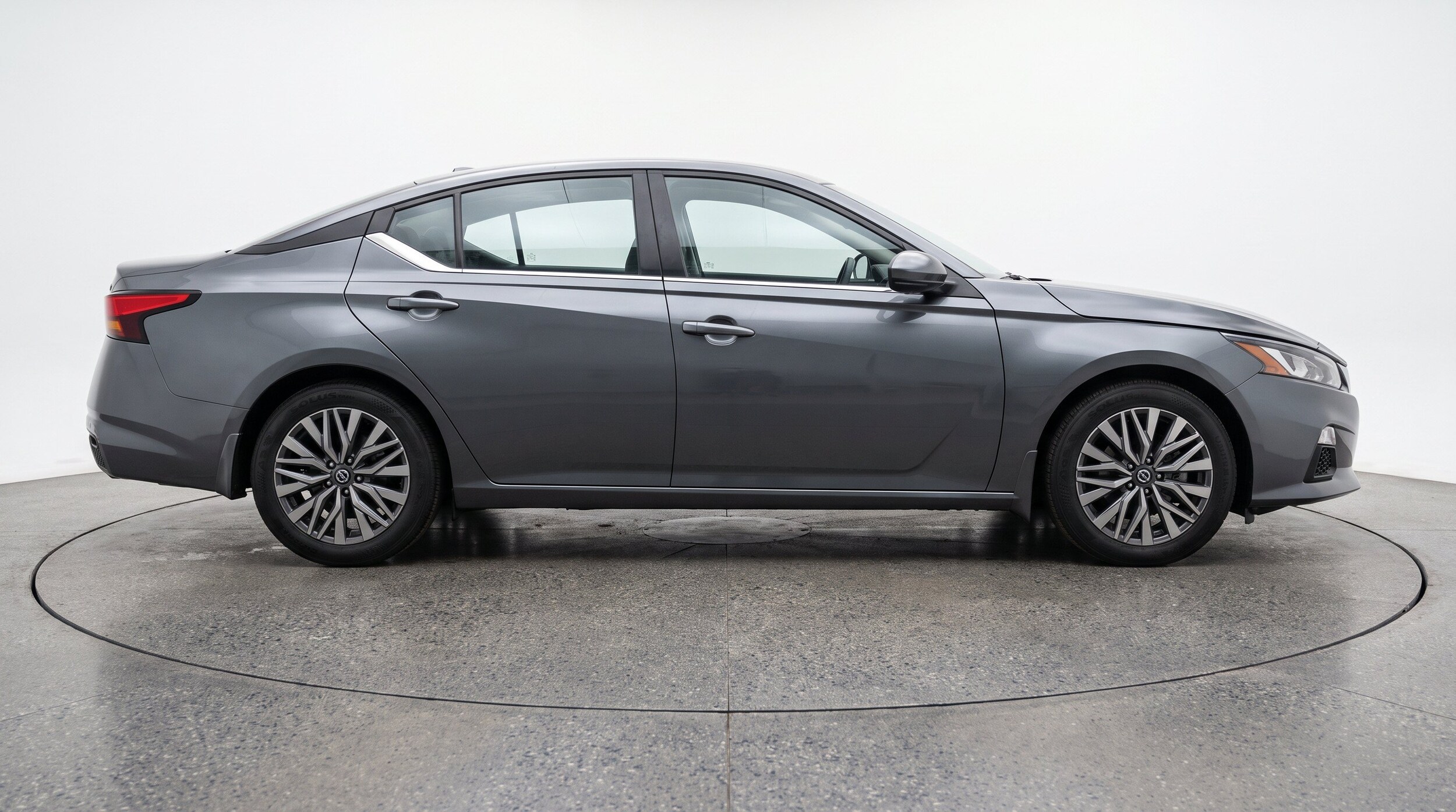 Thumbnail: 2025 Nissan Altima - 10
