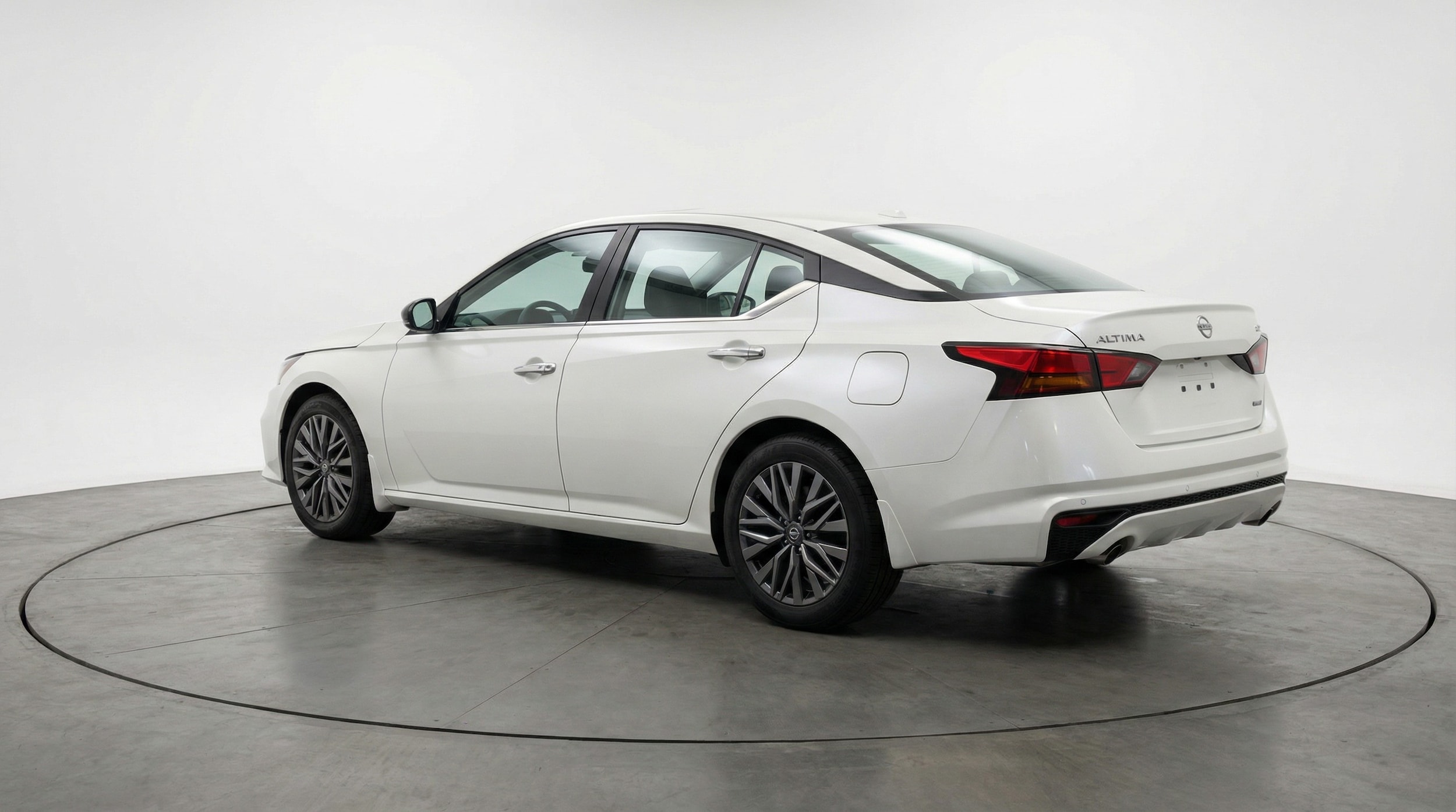 Thumbnail: 2025 Nissan Altima - 5