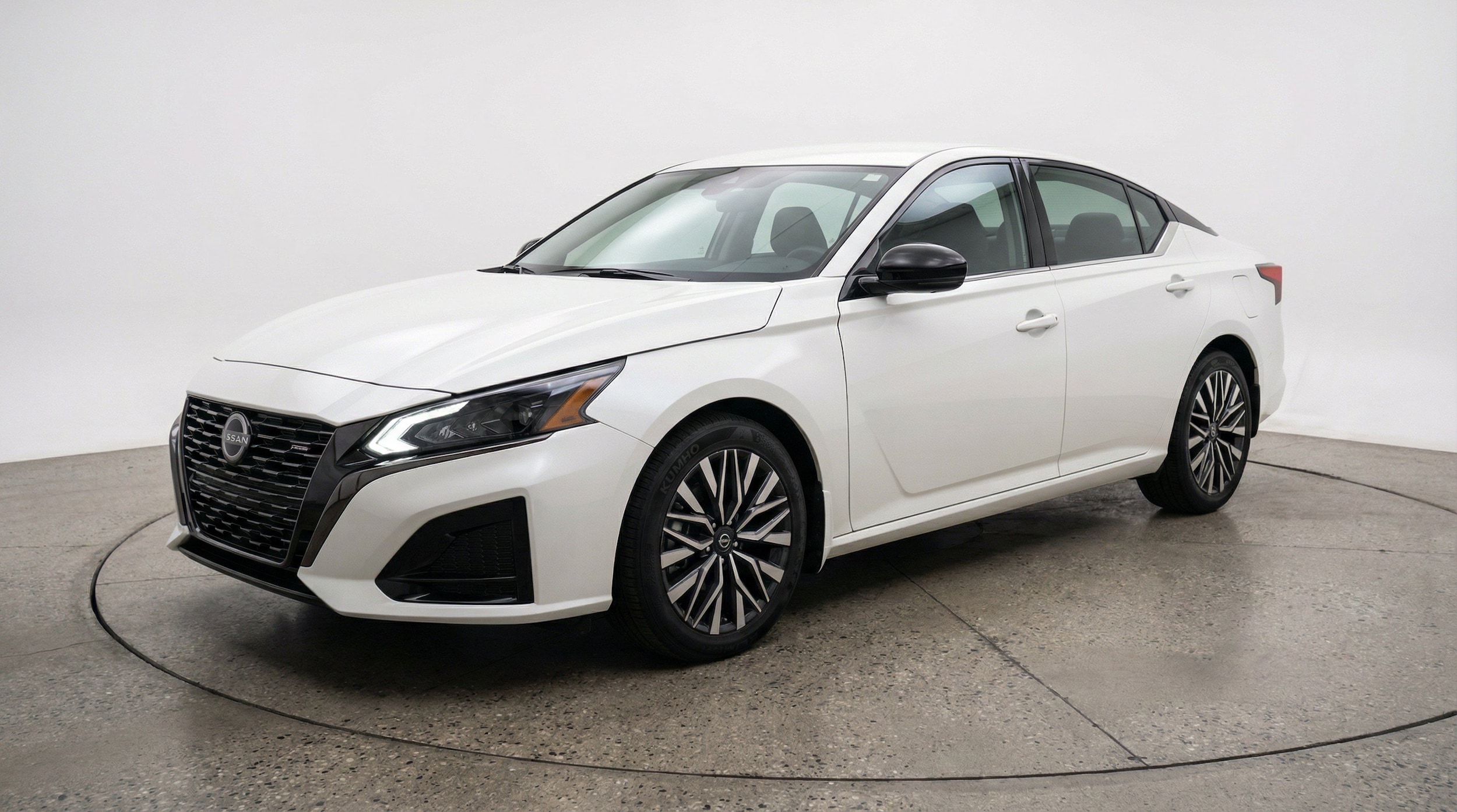 Thumbnail: 2025 Nissan Altima - 3