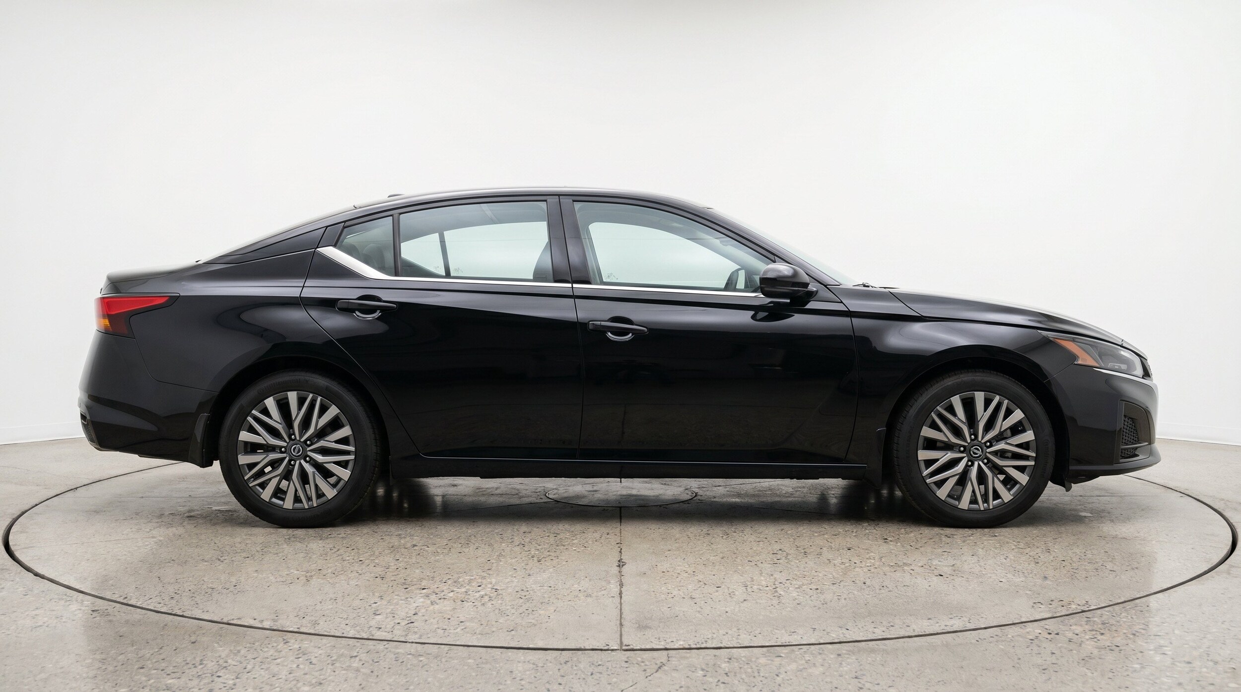 Thumbnail: 2025 Nissan Altima - 11