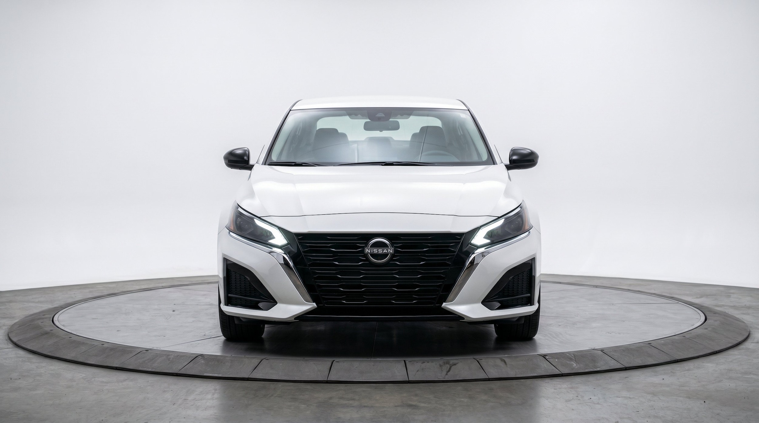Thumbnail: 2025 Nissan Altima - 2