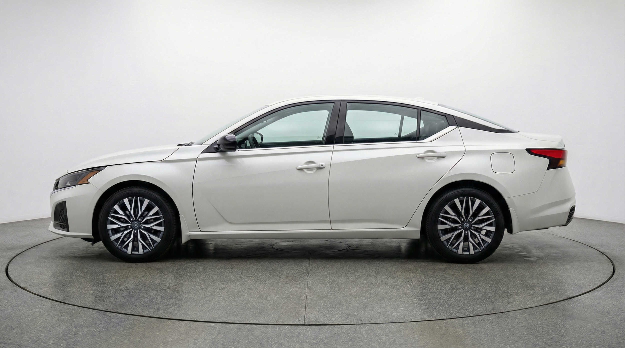 Thumbnail: 2025 Nissan Altima - 4