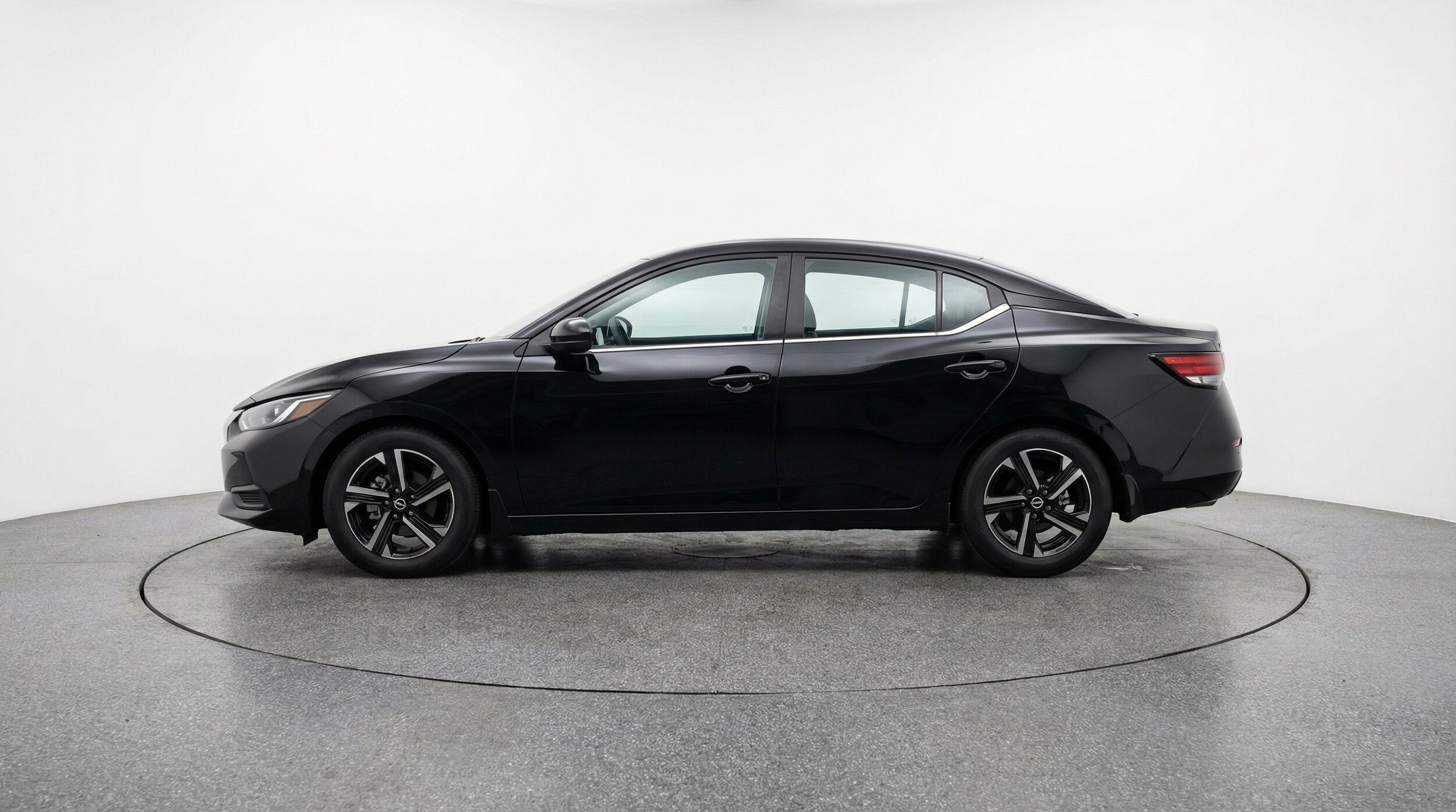 Thumbnail: 2025 Nissan Sentra - 5