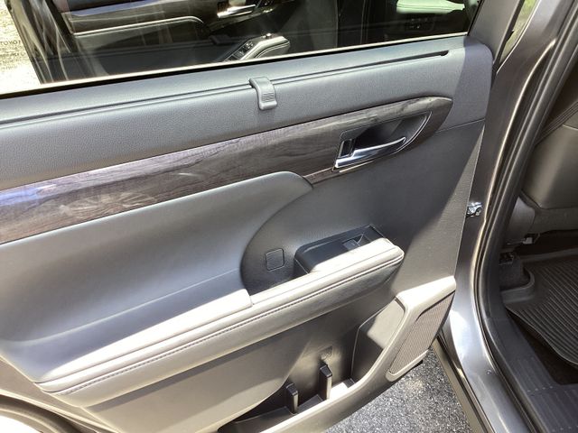 2024 Toyota Highlander Platinum - Photo 17