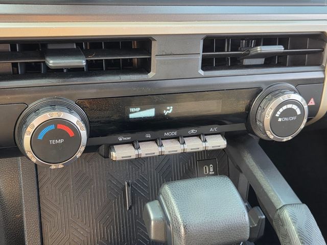 2024 Toyota Tacoma SR5 - Photo 20