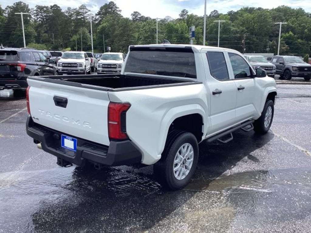 Used 2024 Toyota Tacoma SR Truck Double Cab