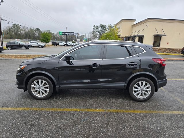 2022 Nissan Rogue Sport SV