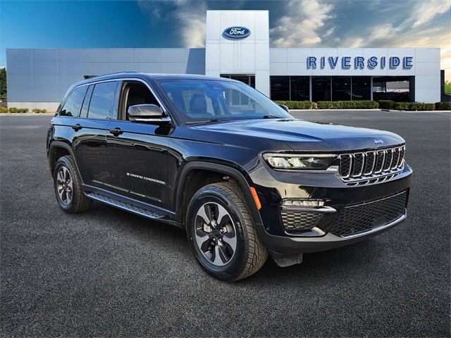 2022 Jeep Grand Cherokee 4xe's photo