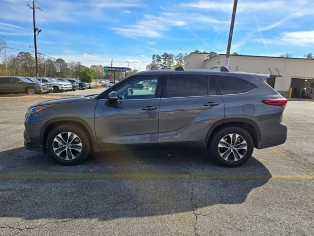 Certified 2022 Toyota Highlander XLE SUV
