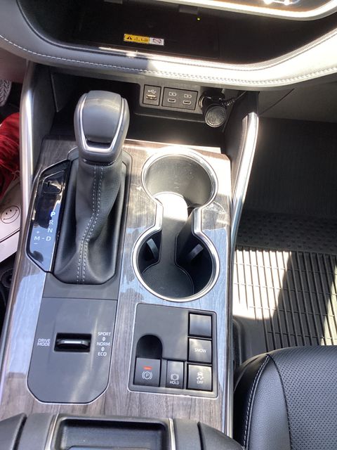 2024 Toyota Highlander Platinum - Photo 14