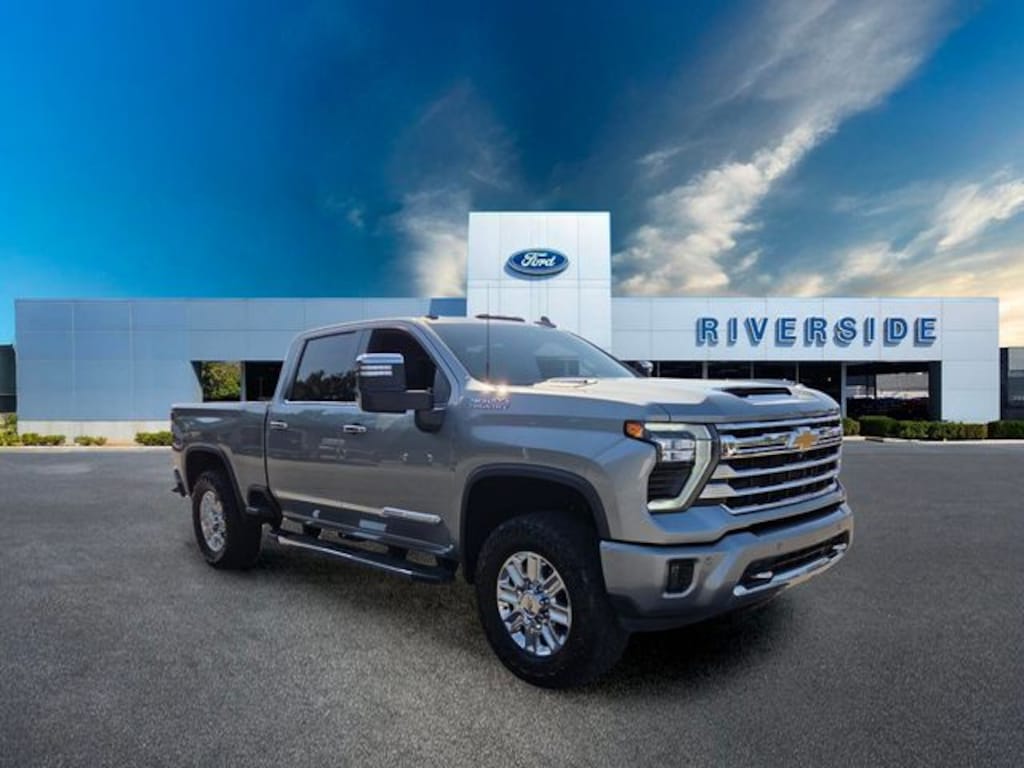 Used 2024 Chevrolet Silverado 2500 HD High Country Truck Crew Cab