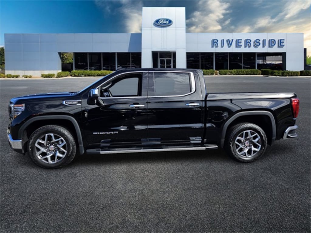 Certified 2023 GMC Sierra 1500 SLT Truck Crew Cab