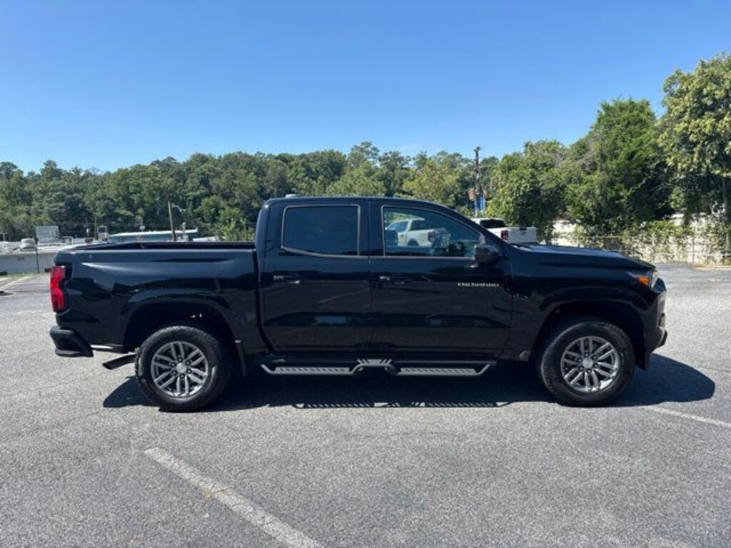 Used 2024 Chevrolet Colorado LT Truck Crew Cab