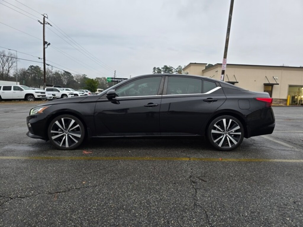 Used 2021 Nissan Altima 2.5 SR Sedan