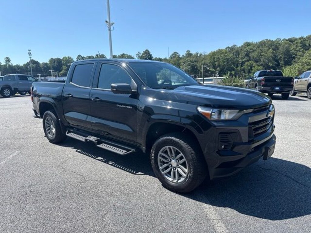 Used 2024 Chevrolet Colorado LT Truck Crew Cab